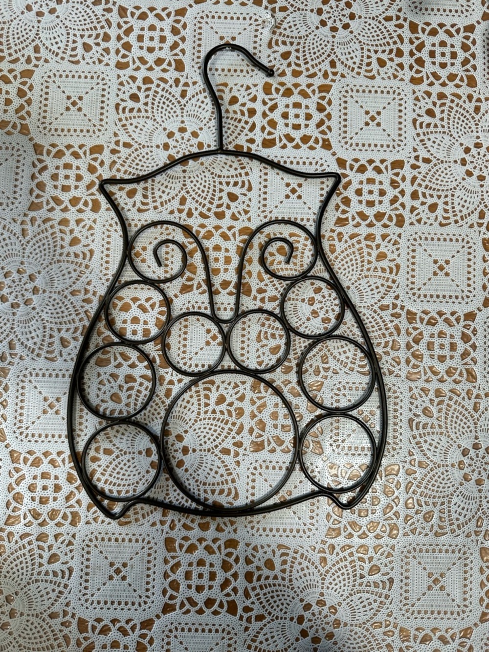 Black Metal Scarf Organizer Owl